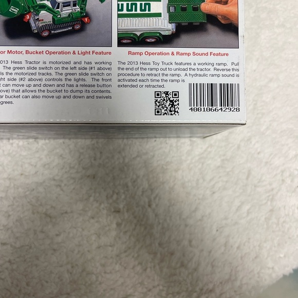 Vintage Hess 2013 Toy Truck and Tractor New In Box-Never Opened - Picture 3 of 5